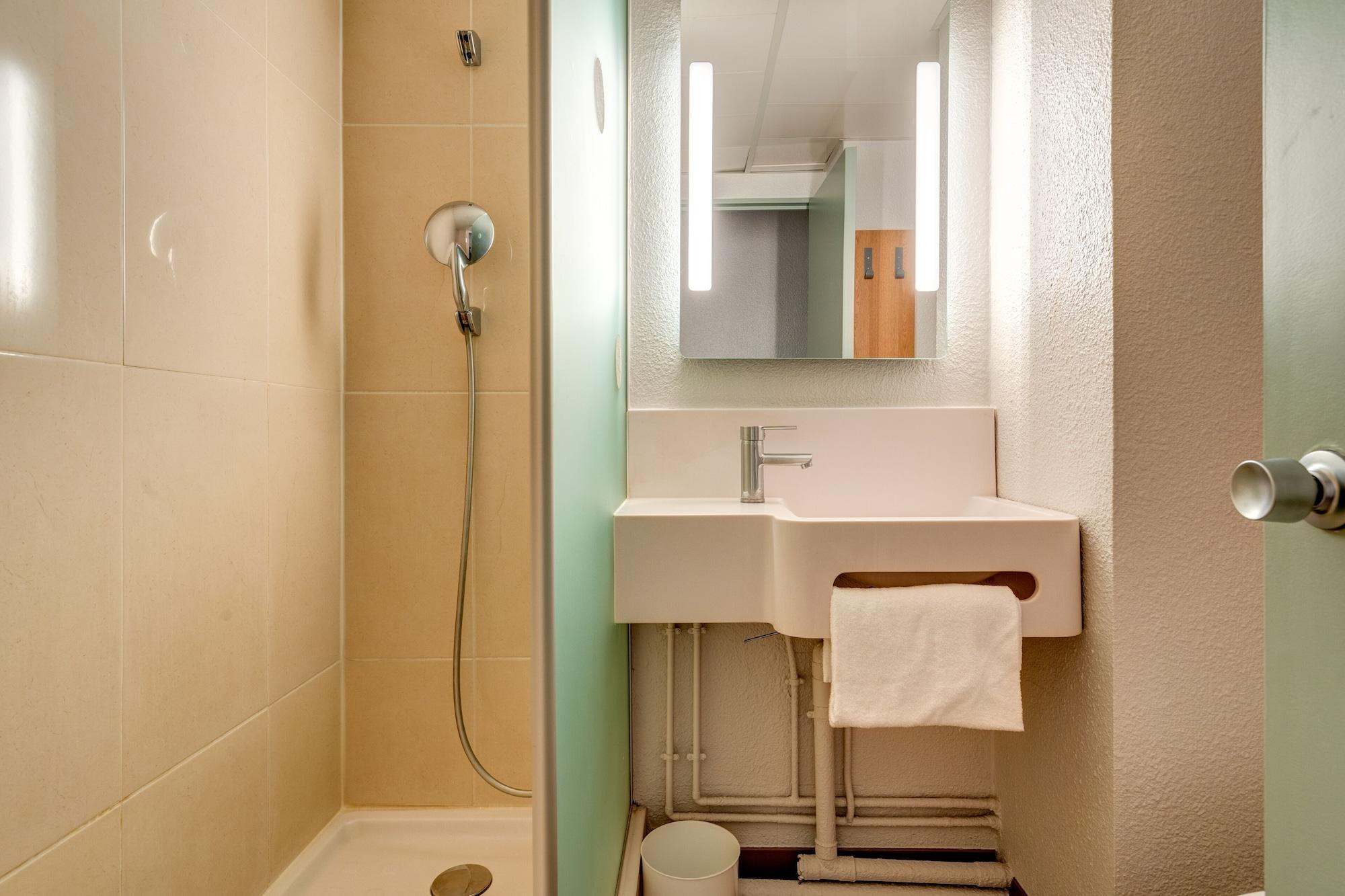 B&B Hotel Orly Rungis Aeroport 2 Etoiles Zewnętrze zdjęcie