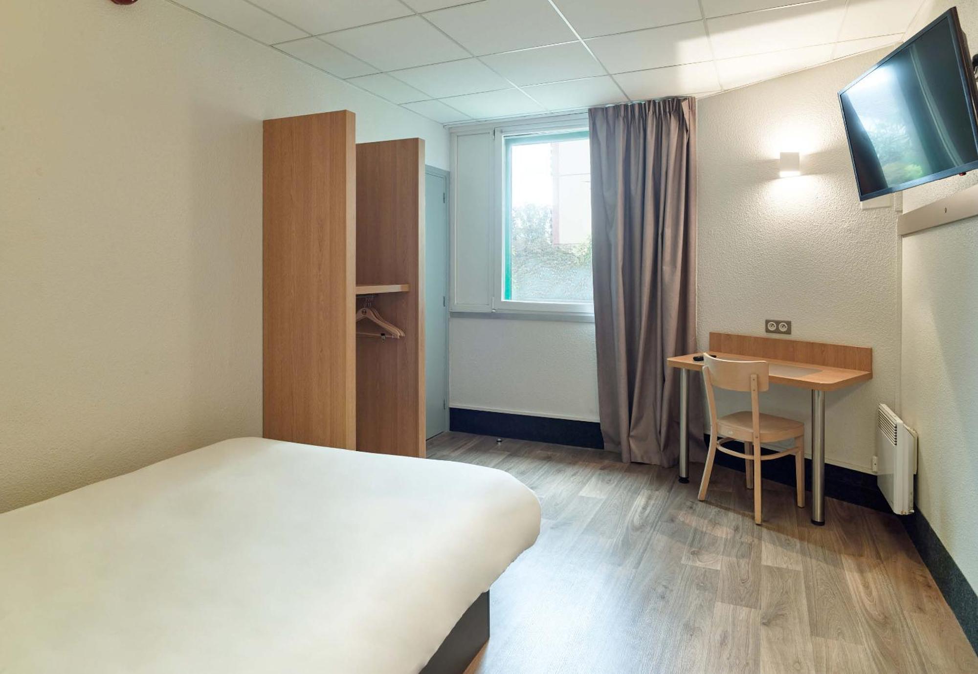 B&B Hotel Orly Rungis Aeroport 2 Etoiles Zewnętrze zdjęcie