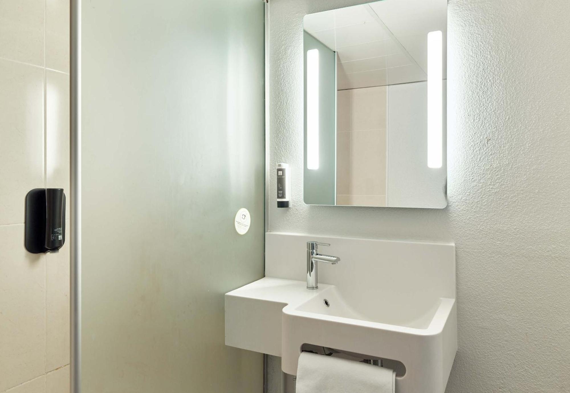 B&B Hotel Orly Rungis Aeroport 2 Etoiles Zewnętrze zdjęcie